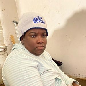 Meet your Posher, Latasha